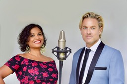 Ike Moriz and Monique Hellenberg top wedding singers duo trio band Cape Town corporate music entertainment